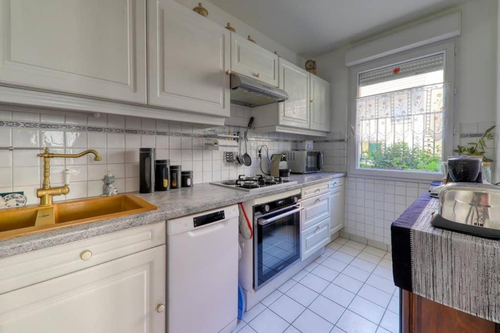 Amilly Park 6 Personnes 2 Chambres Pk Prive En Sous Sol Serris Esterno foto