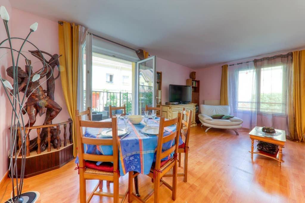 Amilly Park 6 Personnes 2 Chambres Pk Prive En Sous Sol Serris Esterno foto